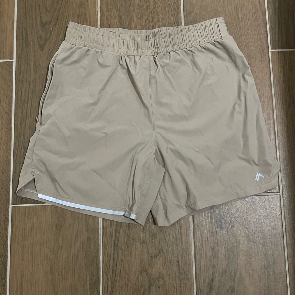 Alphalete stride 5 inch shorts